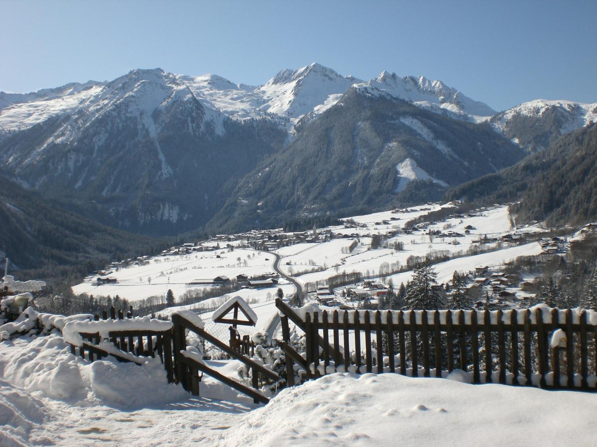Hotel Gruppen Und Familienhof Falkenstein Krimml Esterno foto
